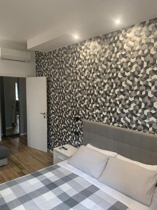 Nibu Appartamenti - Appartamento Centrale Comodo A Tutto, Anche A Villa Chiara Казалеккьо-ди-Рено Экстерьер фото